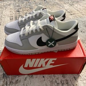 Nike dunk low gray size 11